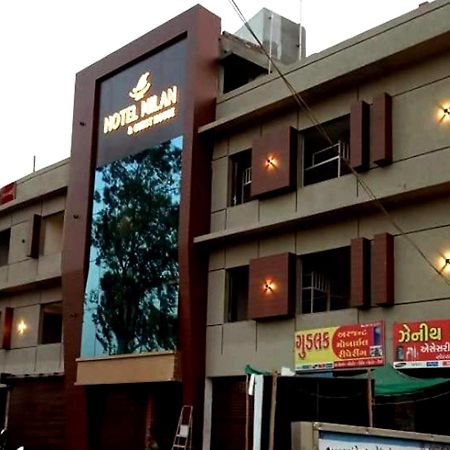 Hotel Milan Ahmedabad Eksteriør billede