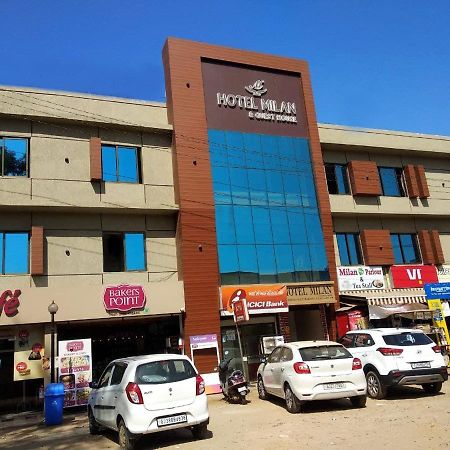 Hotel Milan Ahmedabad Eksteriør billede