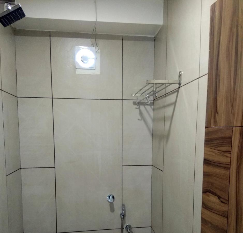 Hotel Milan Ahmedabad Eksteriør billede