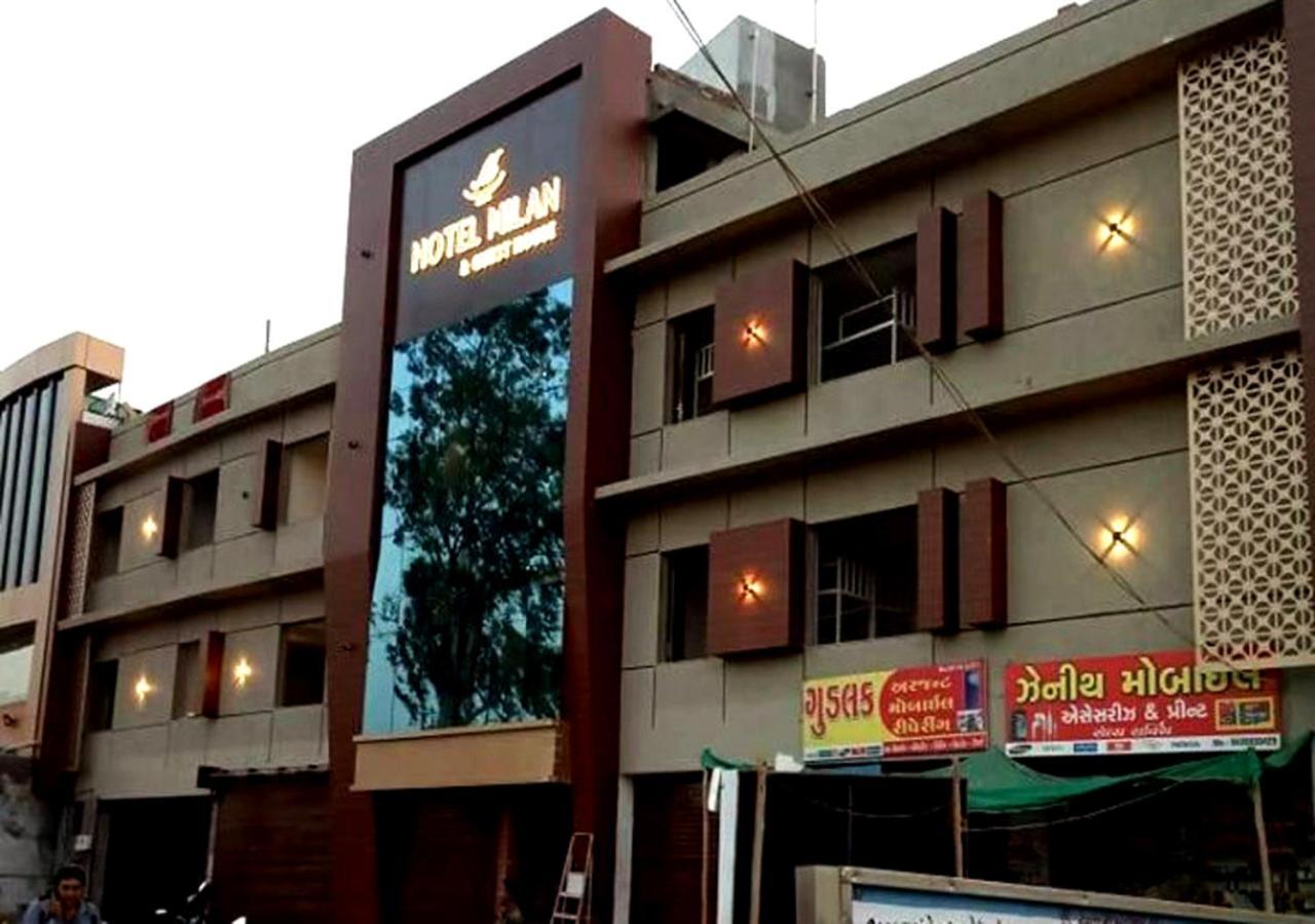 Hotel Milan Ahmedabad Eksteriør billede