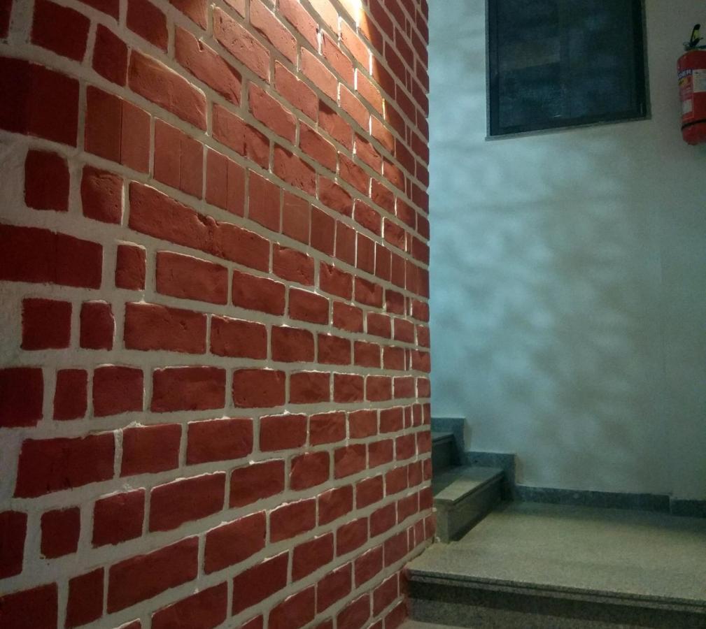 Hotel Milan Ahmedabad Eksteriør billede