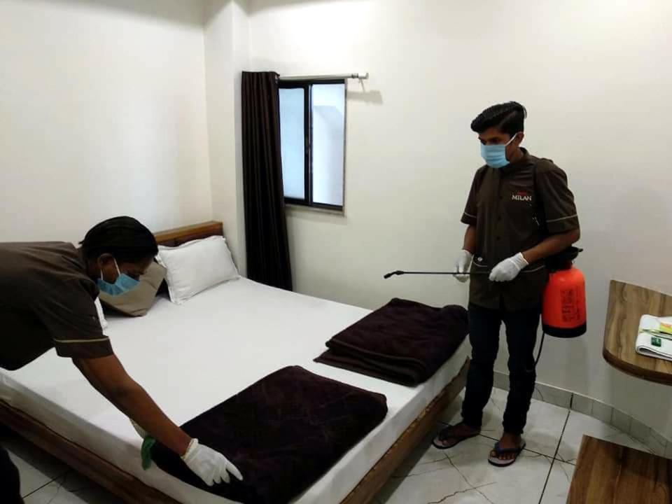 Hotel Milan Ahmedabad Eksteriør billede