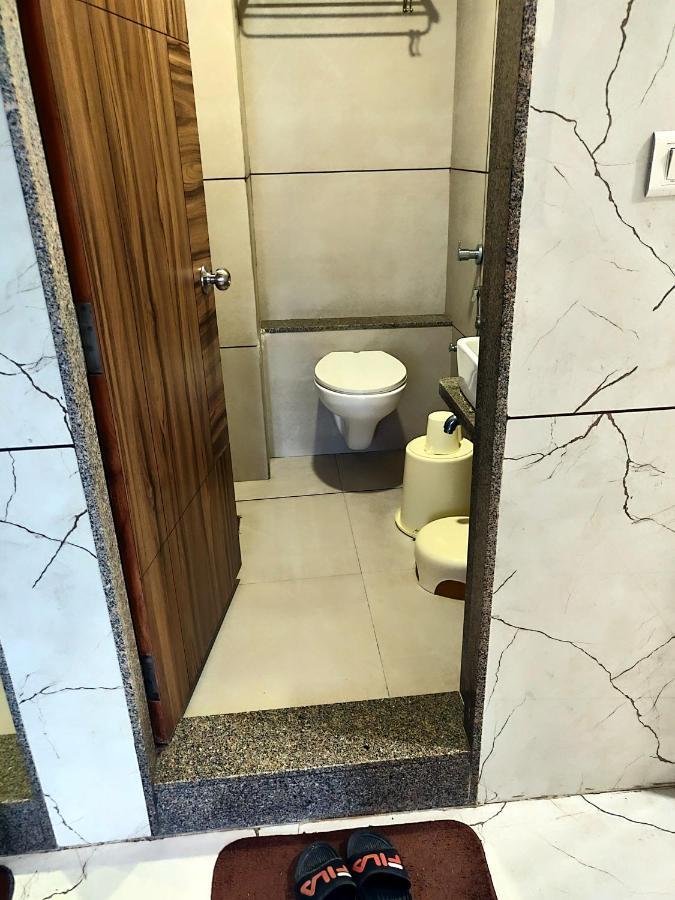 Hotel Milan Ahmedabad Eksteriør billede